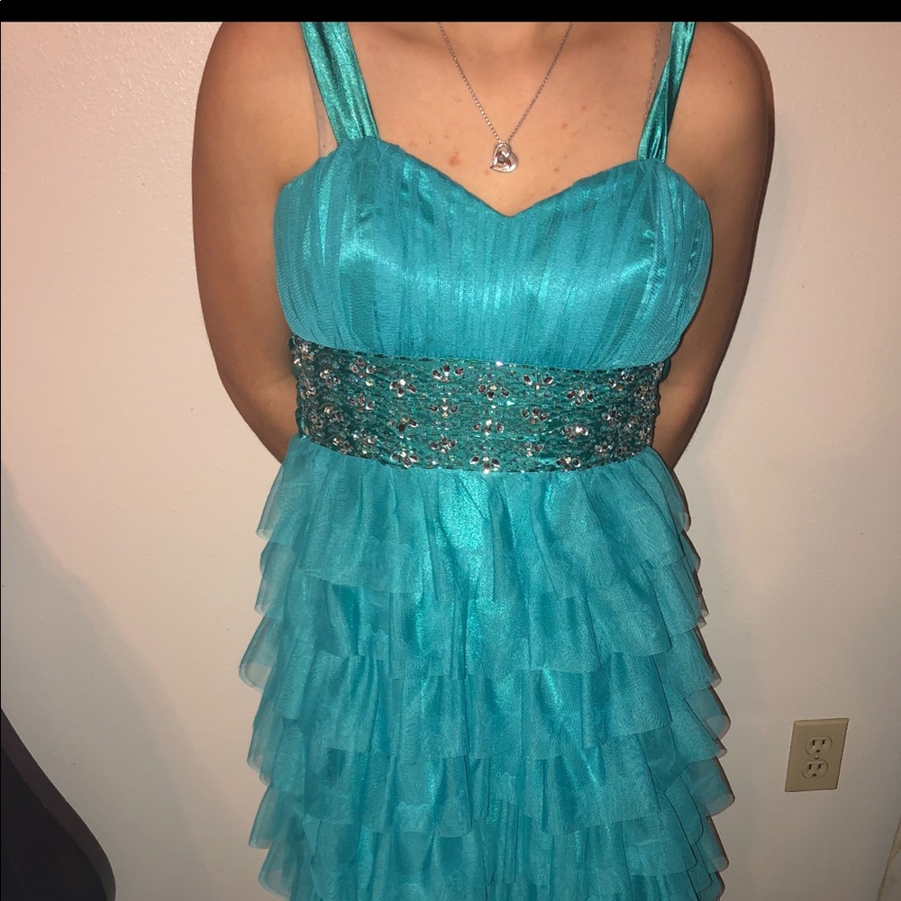 Teal Ruffled Formal Dress!
